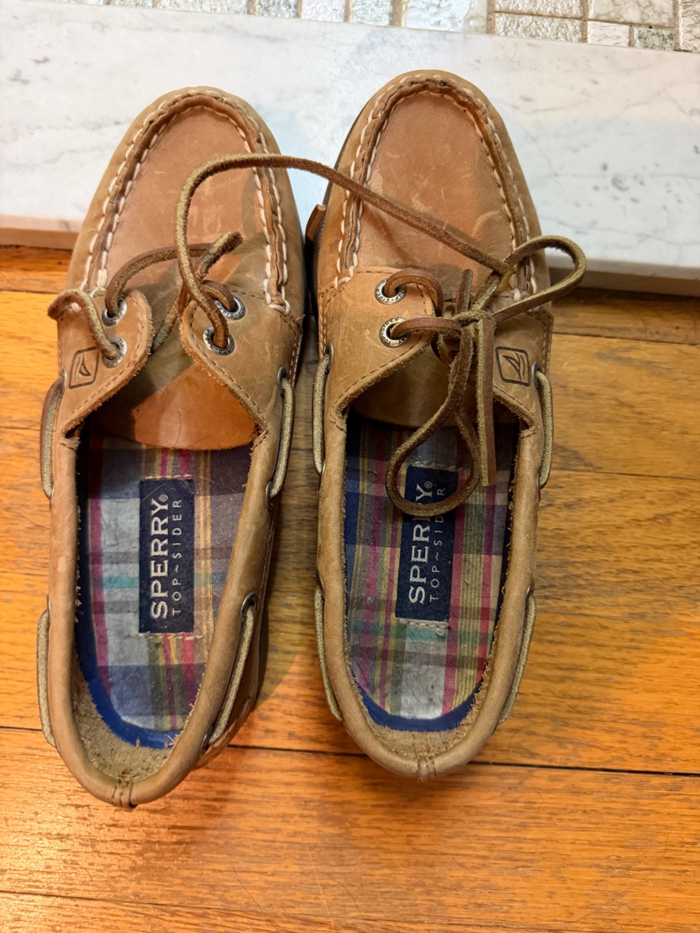 Sperry Brown Leather Women’s Boat Shoes with Plaid Insole